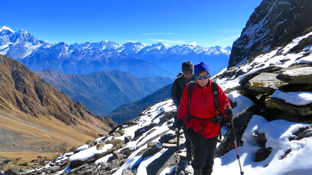 Passage de col sur le trek du Paldor - Ganesh Himal au Népal