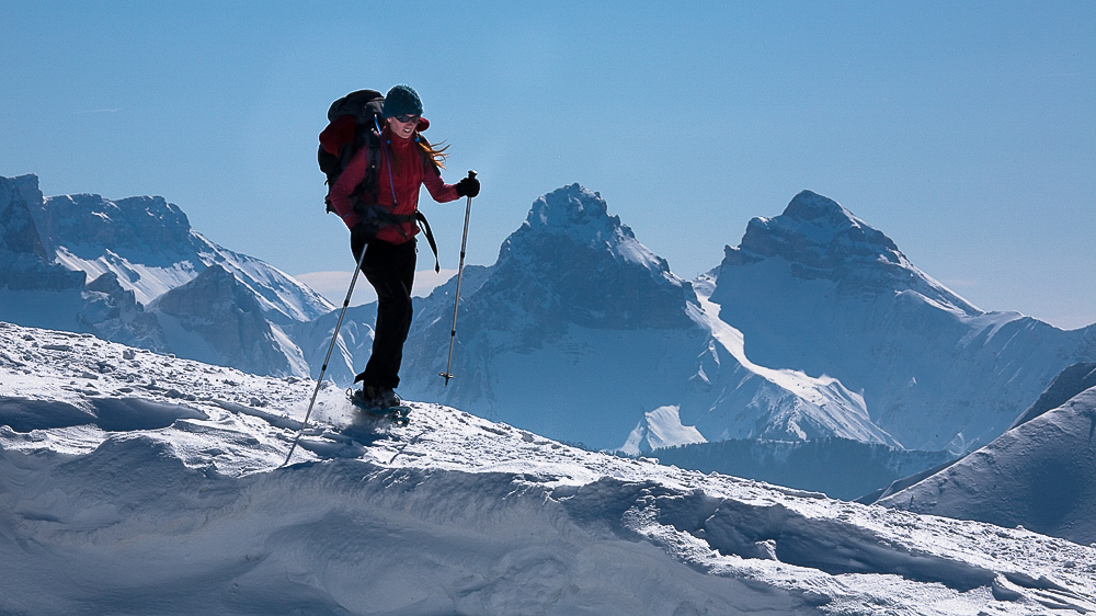 Parcours en crêtes sur les Hauts-Plateaux, devant le massif du Dévoluy