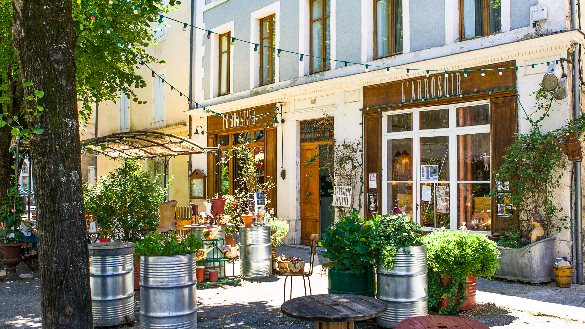 Charmante ambiance de village sur les chemins des Huguenots