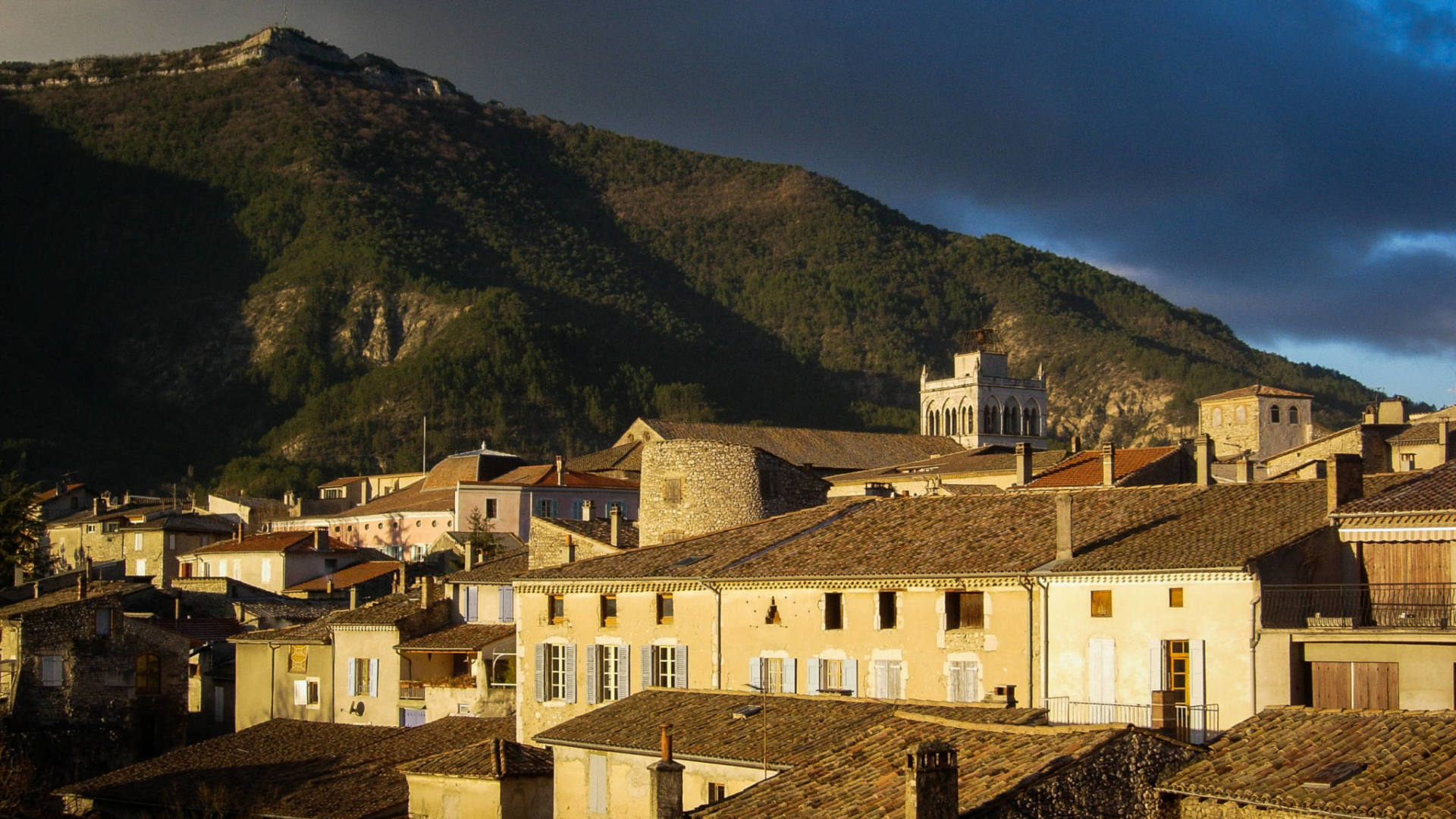 Point de départ du sentier des Huguenots de Die à Mens
