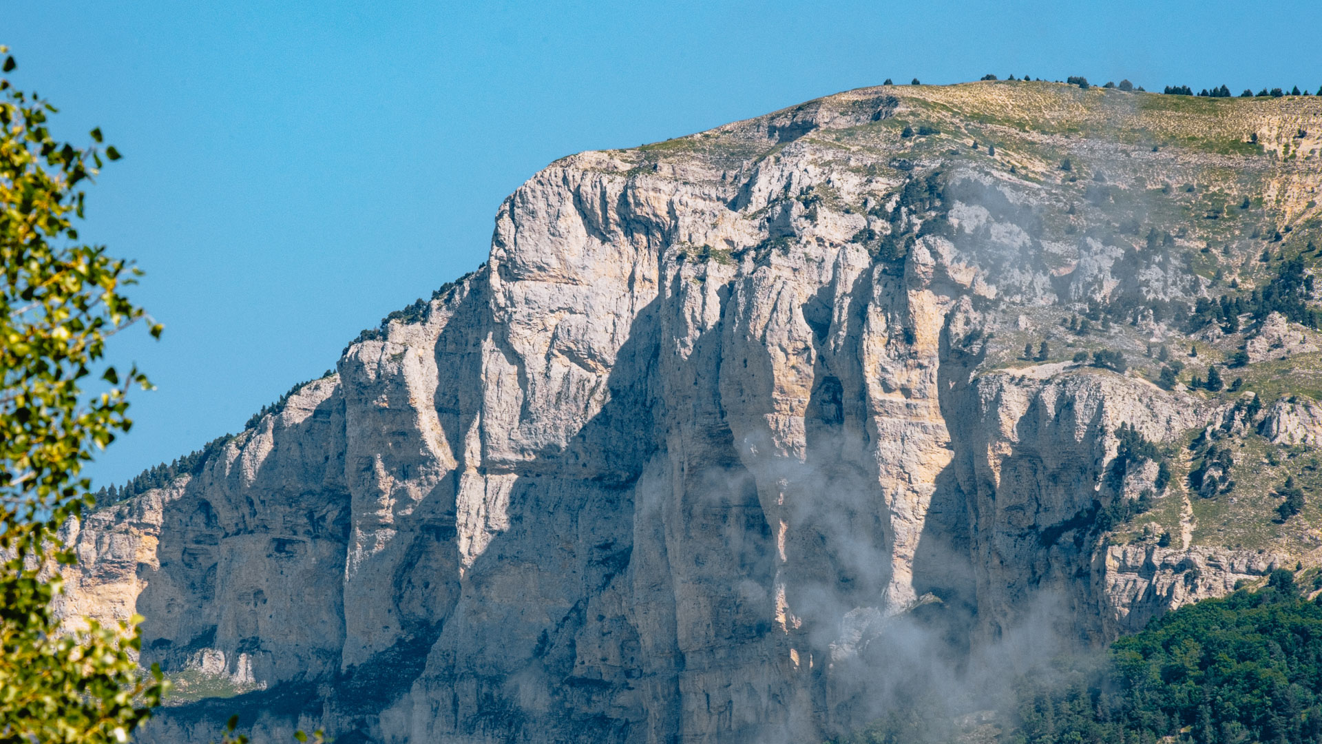 Les falaises du Glandasse au-dessus de Châtillon en Diois