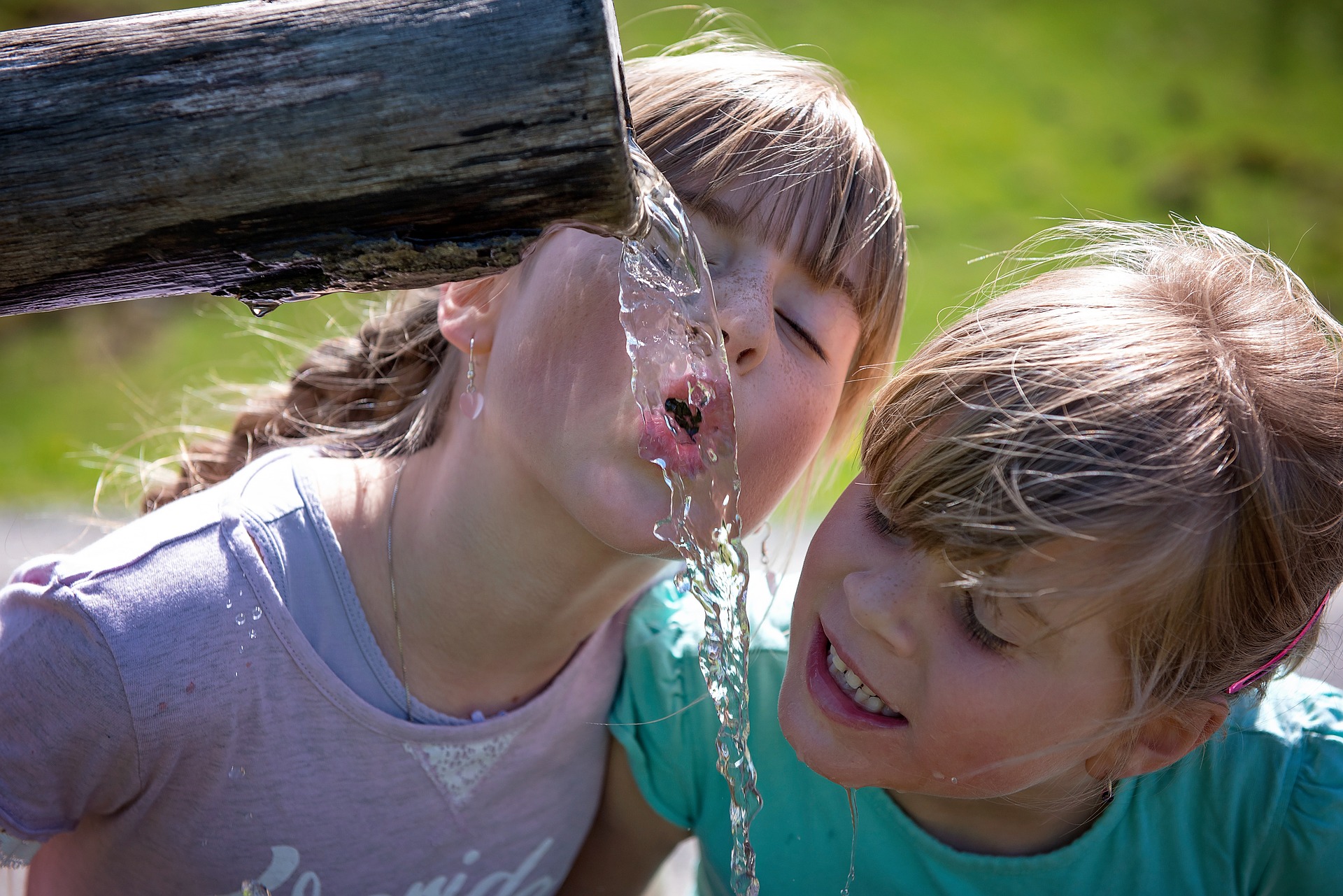 Le bonheur de se désaltérer à la fontaine !