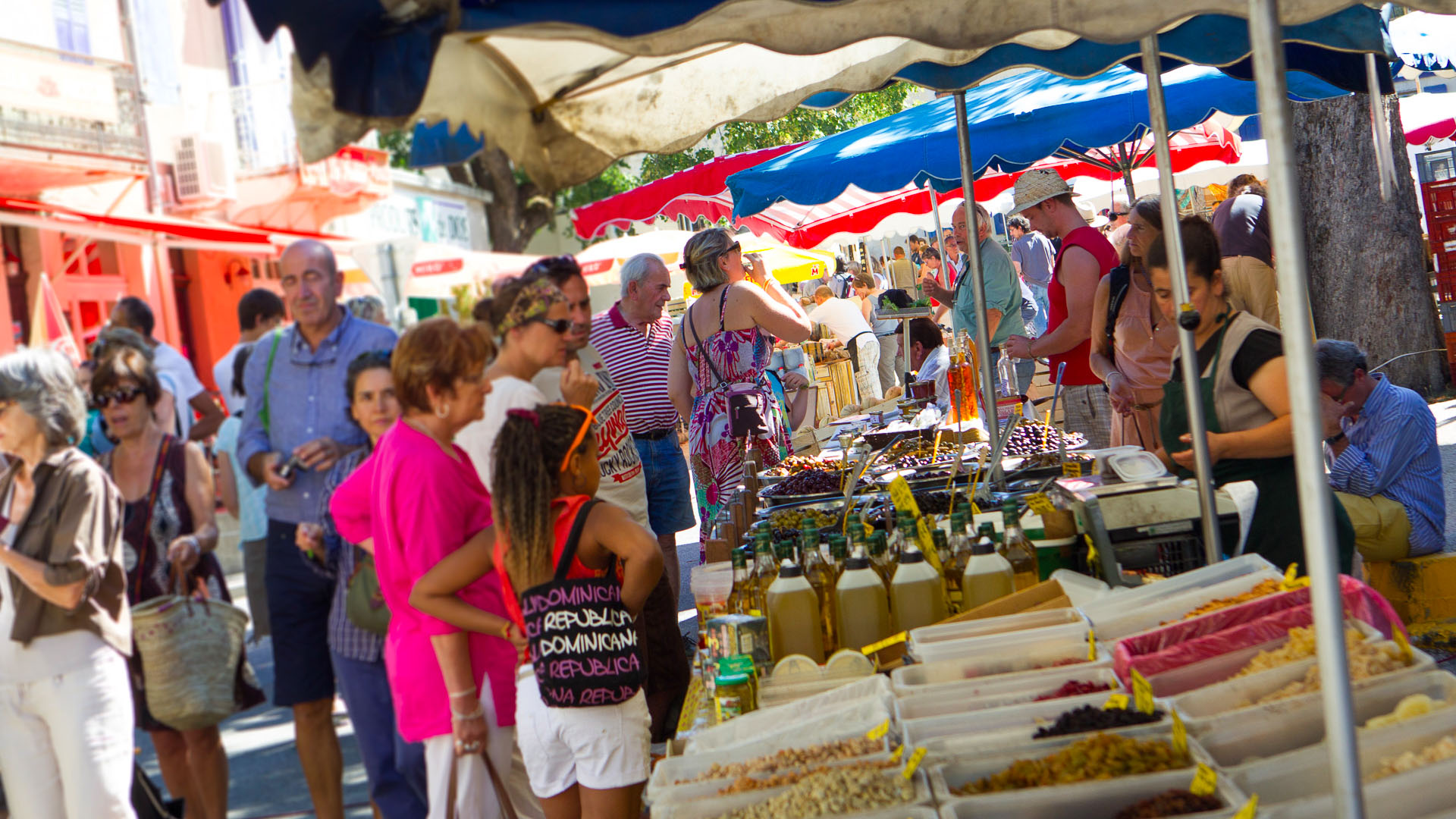 Marché de Die © Lionel Pascale - La Drôme Tourisme