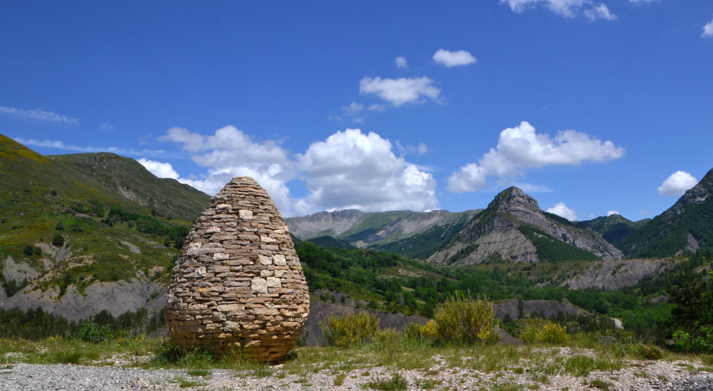 La Sentinelle du Vanson, l'une des oeuvres de cette rando Land Art