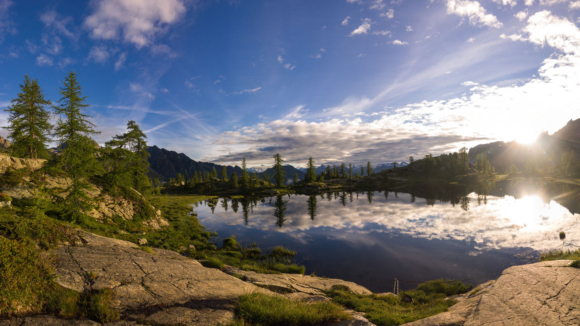 Coucher de soleil sur le lago Cornuto, Val d'Aoste