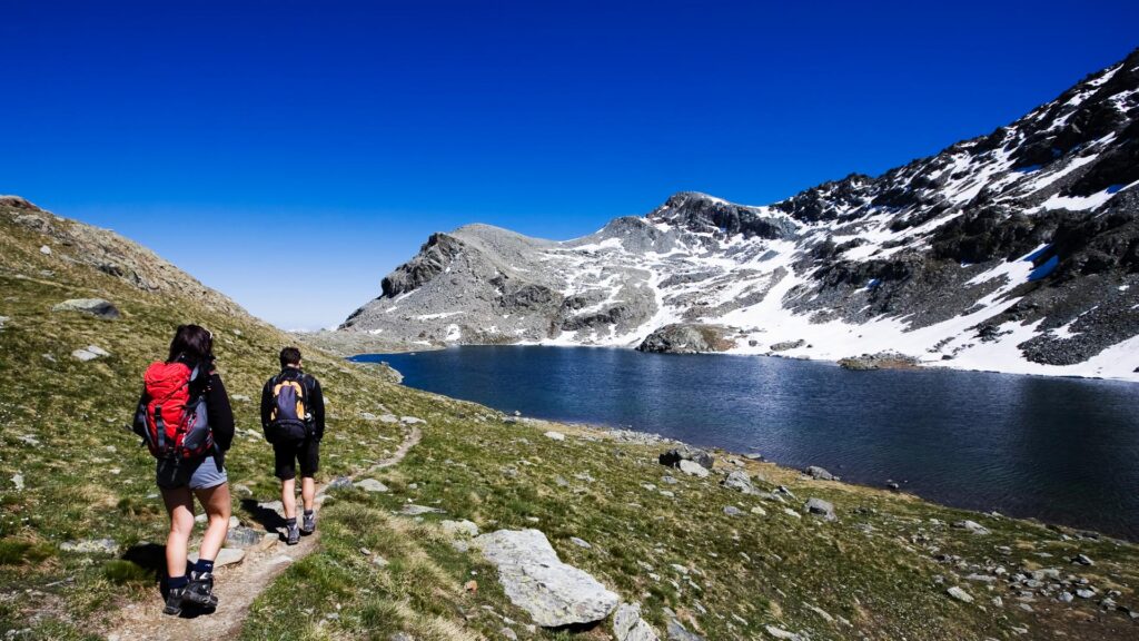 randonneurs dans le parc du Mont Avic