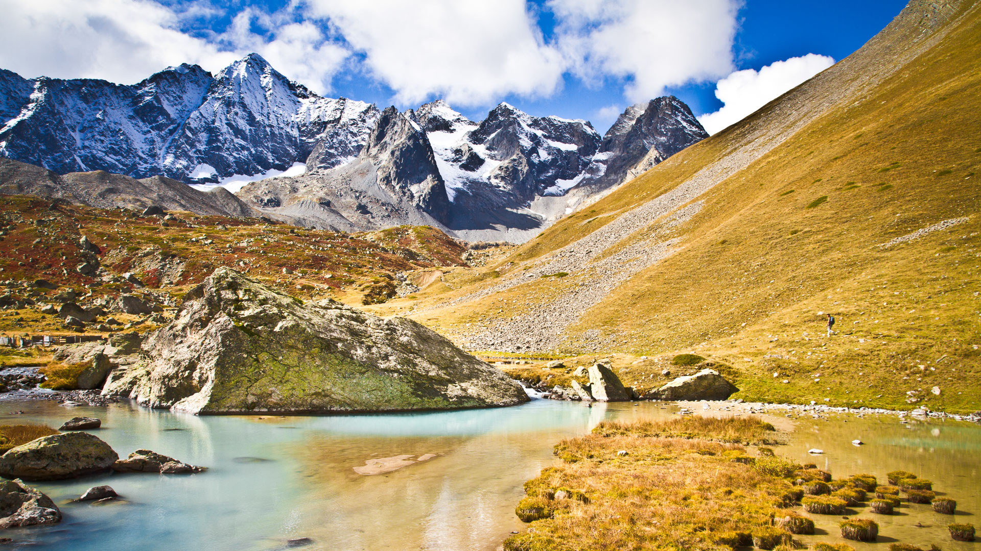 Paysage du col d'Arsine et son lac laiteux