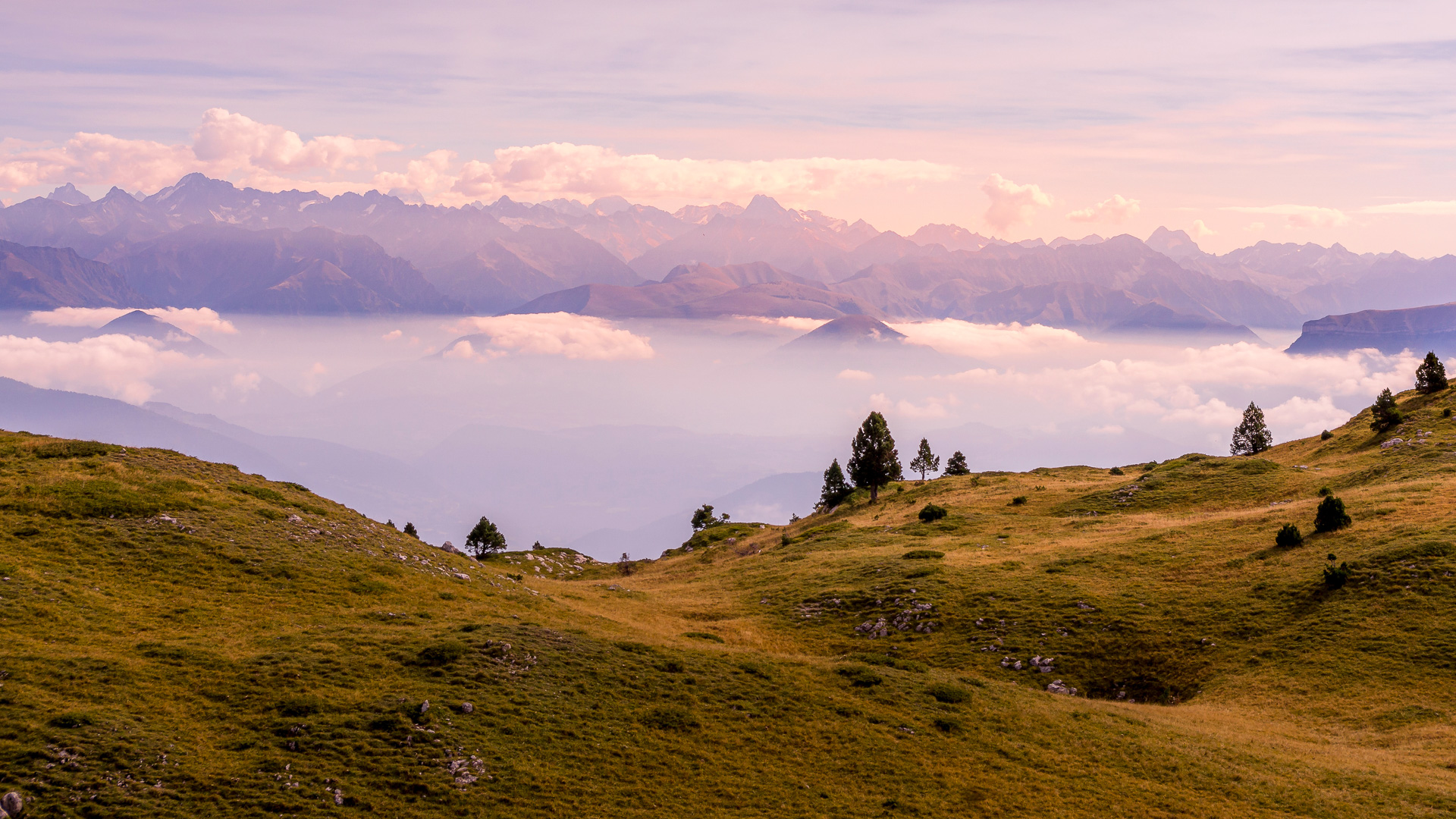 Depuis le Vercors, la vue sur les massifs alpins