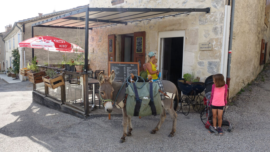 le resto bar de village de Lesches en Diois