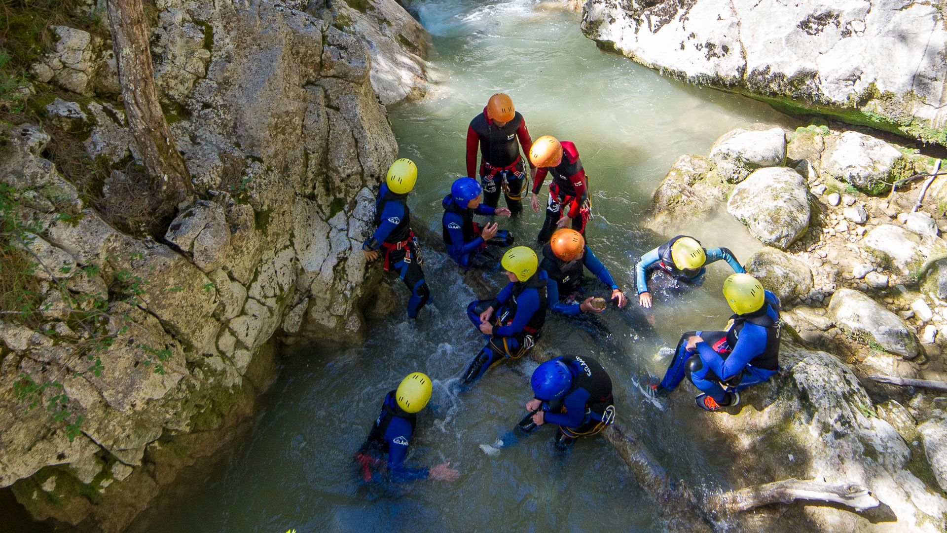 Canyoning dans la Comane, dans le Diois
