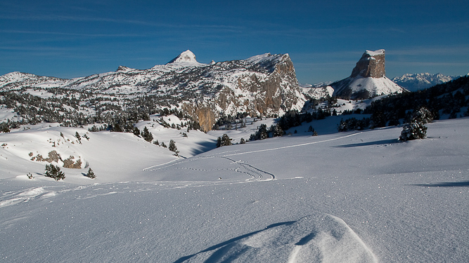 Vue sur le Monta Aiguille en hiver