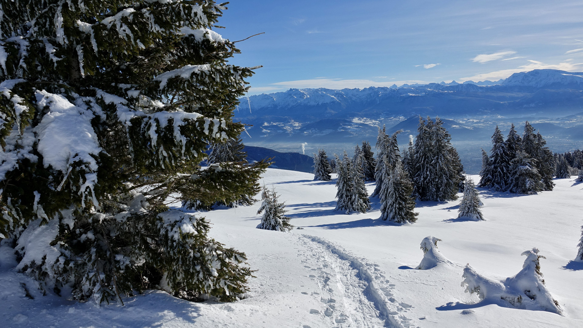 jour de l'an dans le Vercors avec un paysage enneigé