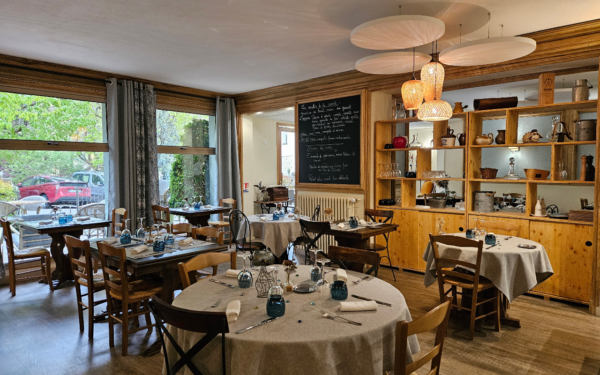 hôtel Le Mont Barral aux Nonnières