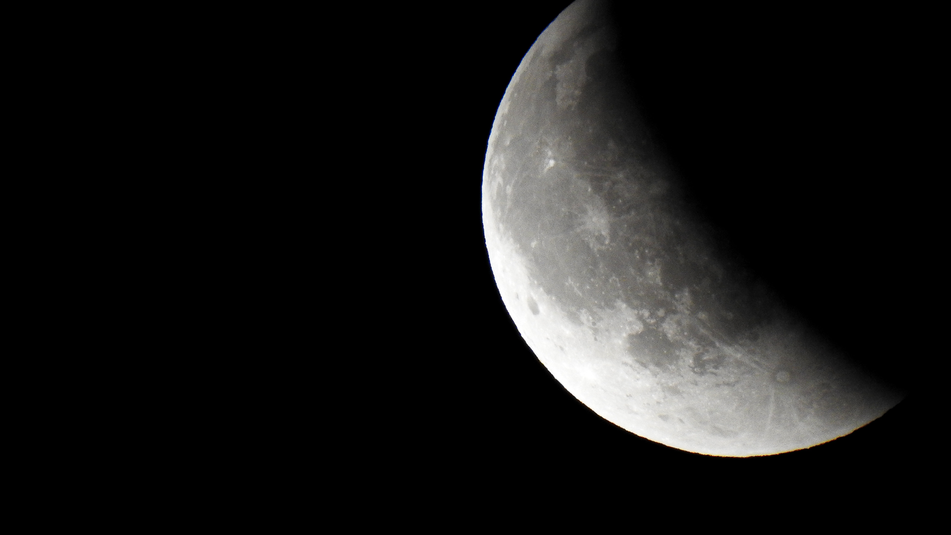 Observation de la lune avec un télescope dans le Vercors