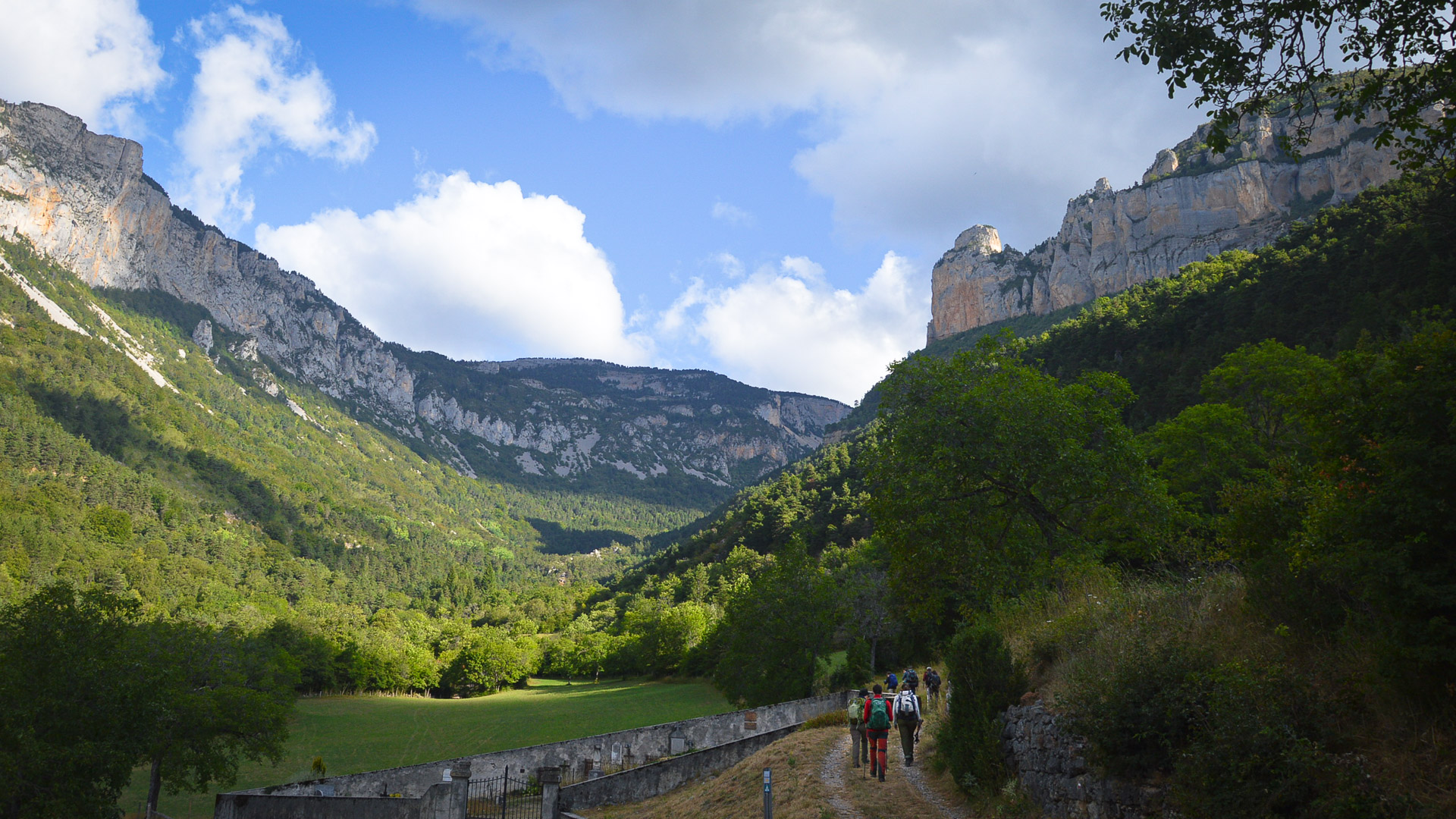 Départ du village des Nonnières à pied