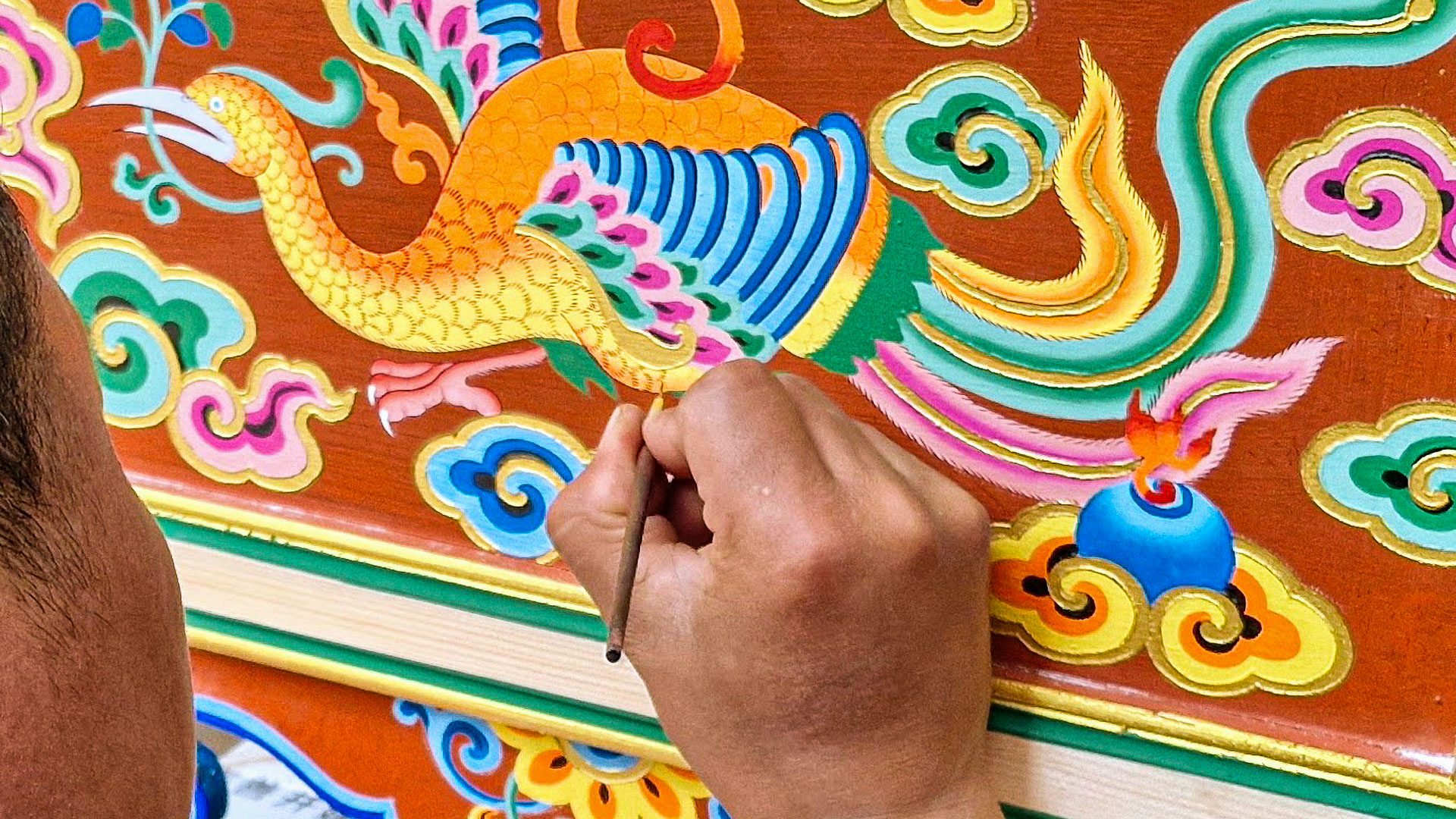 peinture fine et colorée au Tibet